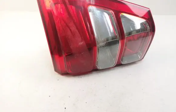 Suzuki Grand Vitara II Rear/tail lights 22059079