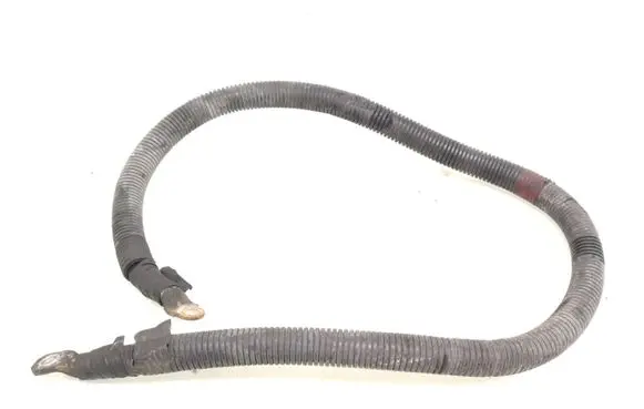 Mercedes-Benz Vito Viano W639 Positive cable (battery)