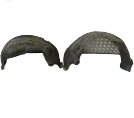KIA Carens III Front arch 