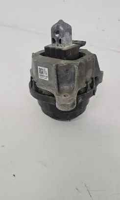 BMW X5 G05 Engine mount bracket 6890831