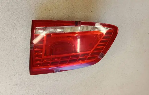 Volkswagen PASSAT B7 Tailgate rear/tail lights 179835