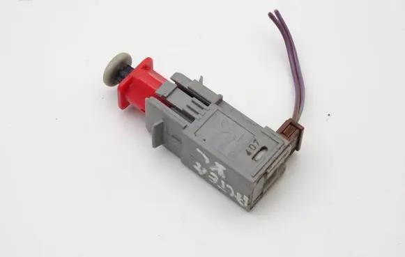 Opel Astra H Brake pedal sensor switch 55701396