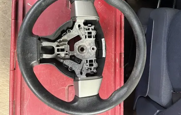 Nissan Micra Steering wheel 484309U000 305541599GNR
