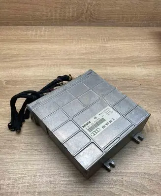 Audi A4 S4 B5 8D Engine control unit/module ECU 8D0907557B 0261203554 Used