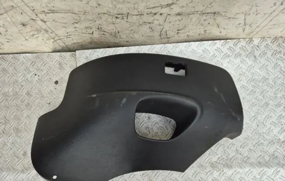 Volvo XC90 Front bumper corner part panel trim 08648335 48337
