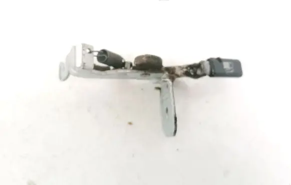 Toyota Avensis T220 Fuel tank opening switch 