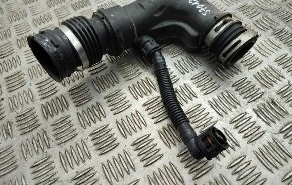 Ford B-MAX Turbo air intake inlet pipe/hose