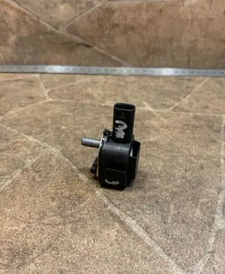Passenger airbag on/off switch