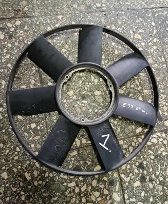 BMW 5 E39 Fan impeller 6600100000