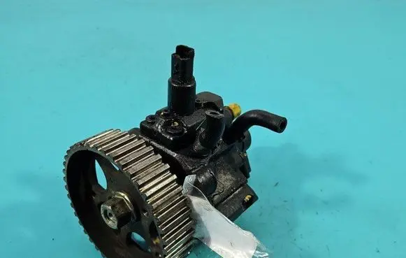 Fuel injection high pressure pump