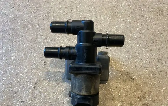 Hyundai Ioniq 5 Electric auxiliary coolant/water pump 375W3GI000