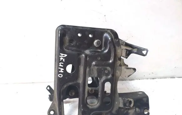 Toyota Avensis T270 Battery bracket