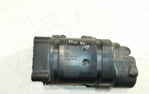 Volkswagen PASSAT B6 Other engine bay part 03C103502L