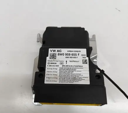 Audi A5 Airbag control unit/module 8W0959655F 0285013643