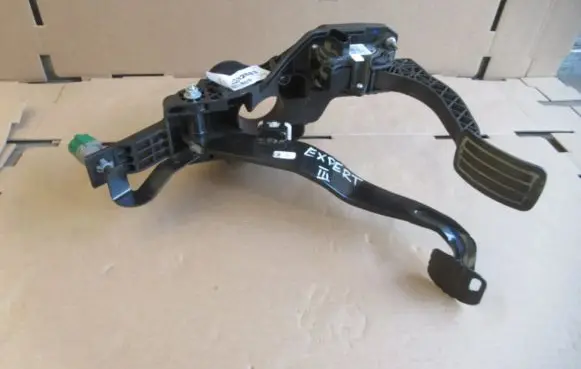 Peugeot Expert Pedal assembly 9814361780