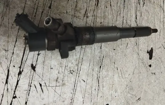 BMW X5 E53 Fuel injector 7785984