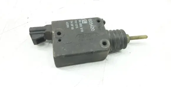 Opel Zafira A Fuel tank cap lock 90589918