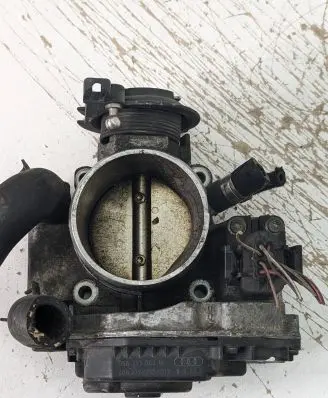 Audi A4 S4 B5 8D Throttle valve 058133063H 408237212002