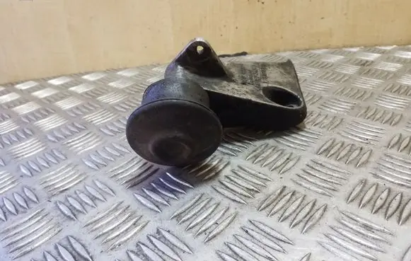 Audi A6 S6 C4 4A Engine mounting bracket 4A0199343