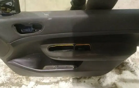 Peugeot 307 Front door card panel trim 