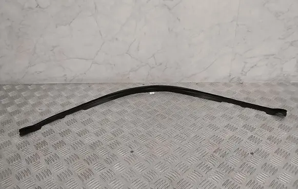 BMW 4 G22 G23 G24 G26 Seal rubber (tailgate) 7487560