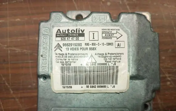 Airbag control unit/module