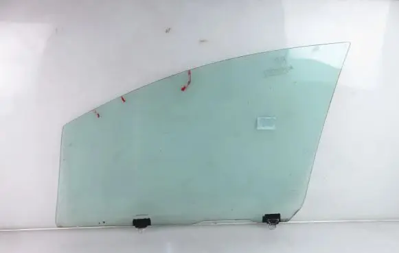Toyota Previa (XR30, XR40) II Front door window glass four-door 