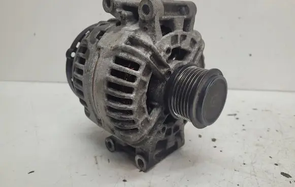 Audi A4 S4 B8 8K Generator/alternator 06H903016L 0124525113