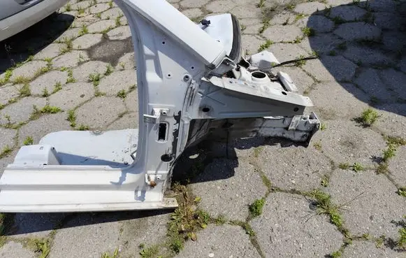 Volkswagen Up Front quarter panel 1S0862126F 2241505S