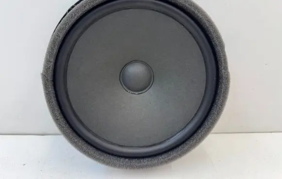 Audi A6 S6 C8 4K Front door speaker 4K0035415