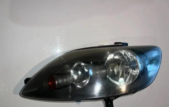 Volkswagen Golf Plus Headlight/headlamp 1EE24701301 5M1941005B