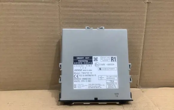 Toyota RAV 4 (XA40) Keyless (KESSY) go control unit/module 8999042070 2325007383