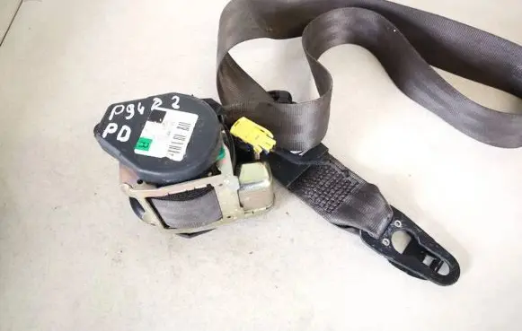 Audi A4 S4 B6 8E 8H Front seatbelt 8e0857706f