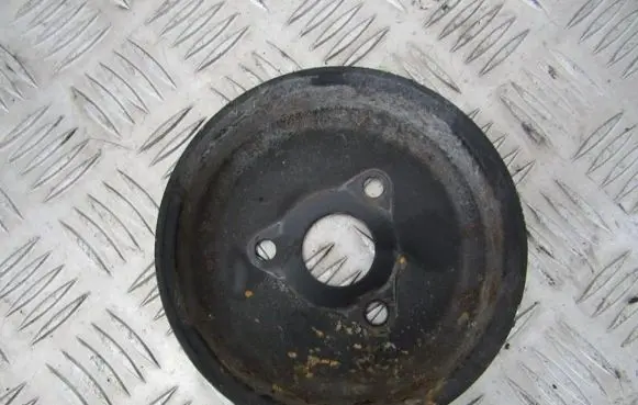 Opel Corsa B Water pump pulley 90531737 2500056