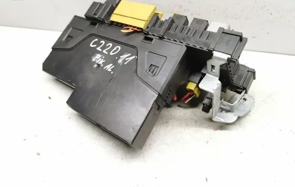 Mercedes-Benz C W203 Fuse module 5DK01102240