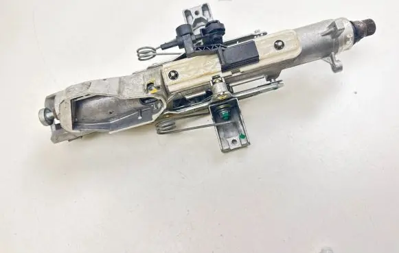 Mercedes-Benz C W203 Steering wheel axle A2034620205