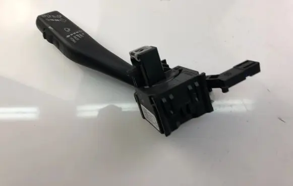 Volkswagen Touran I Indicator stalk 1K0953519J