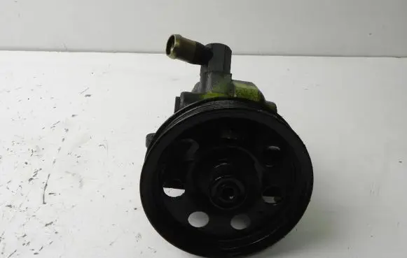 Ford Focus Power steering pump HBDFX VD8837