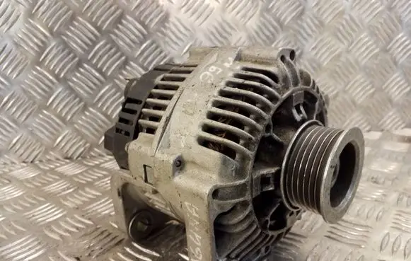 Renault Laguna I Generator/alternator 7701352302 A13V164 173670