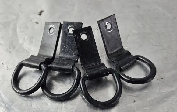 Peugeot 3008 II Tie down hook / loop 