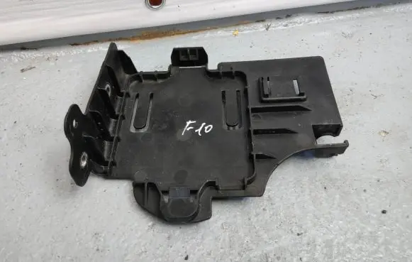 BMW 5 F10 F11 Power management control unit 7590621 30E00768 15054410