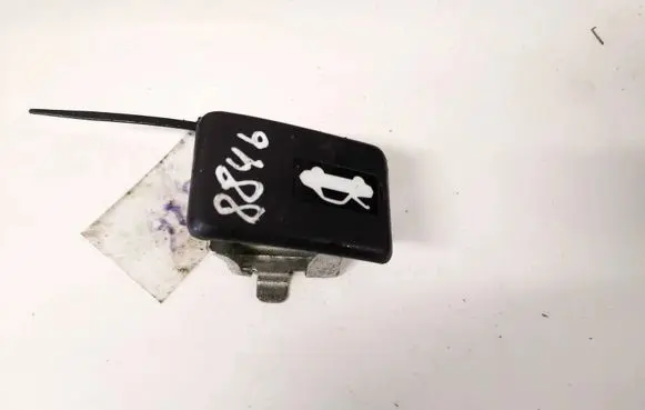 Honda Civic IX Engine bonnet (hood) release handle