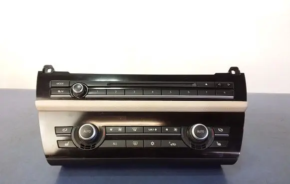 BMW 5 F10 F11 Climate control unit 16046610