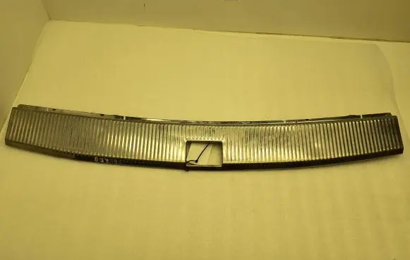 Volkswagen Touareg I Trunk/boot sill cover protection 7L6863459B