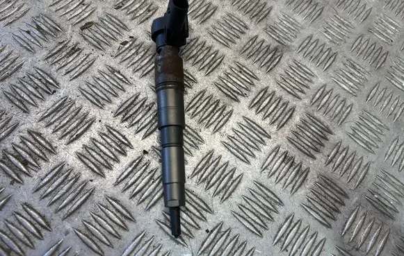 BMW 5 E60 E61 Fuel injector 0445115050 7796042