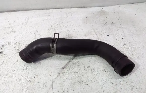 Nissan X-Trail T30 Engine coolant pipe/hose