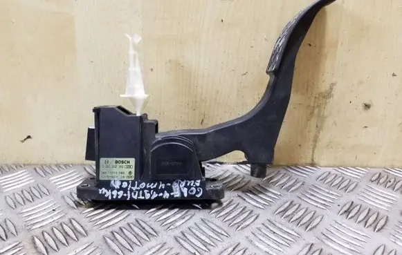 Volkswagen Golf IV Accelerator throttle pedal 0281002342 1J1721503K