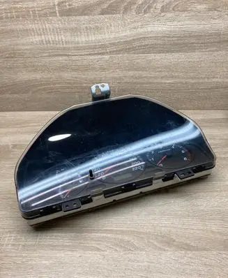 Mazda 323 F Speedometer (instrument cluster) CJBJ3A