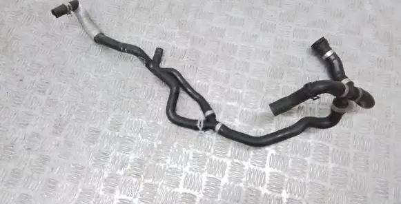 Volvo XC90 Engine coolant pipe/hose 31368127 31474652