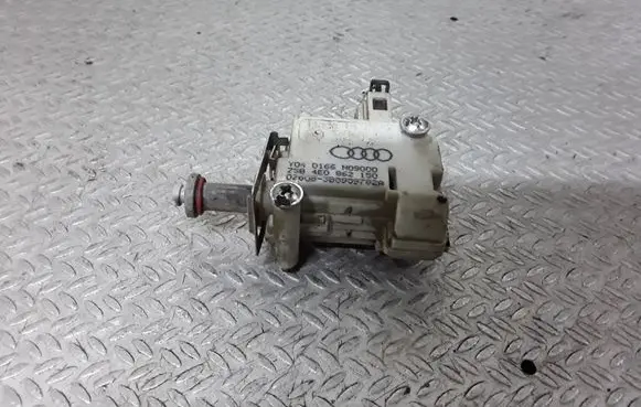 Fuel tank cap lock motor